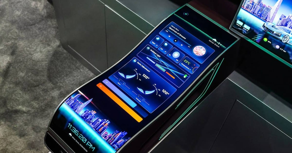 TCL ecrãs para automóveis